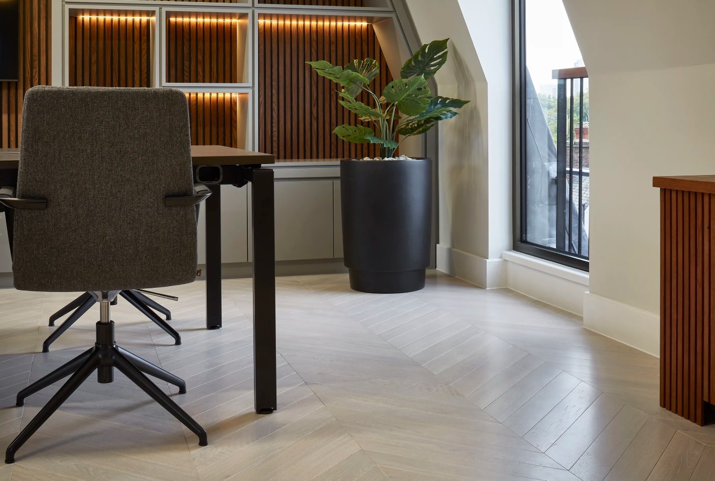 Blog | NA | Wood Flooring in a Workspace 3